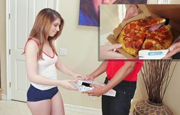 BANGBROS – Here’s That Sausage Pizza You Ordered, Joseline Kelly. Bon Appetit!
